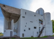 Kaplica w Ronchamp, Francja, proj. Le Corbusier, 1950-1955 Kaplica w Ronchamp, Francja, proj. Le Corbusier, 1950-1955