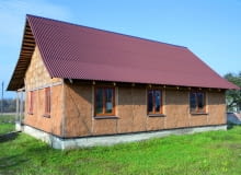 Glina, słoma, drewno to produkty naturalne, łatwo dostępne, tanie i przyjazne Glina, słoma, drewno to produkty naturalne, łatwo dostępne, tanie i przyjazne