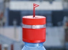 "Refresh cup" - korek przypominający o piciu wody. picie wody, korek, przypominanie o piciu wody