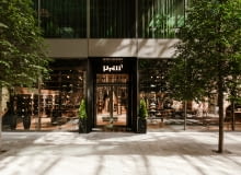 Wnętrza PRM Concept Store w warszawskiej Fabryce Norblina