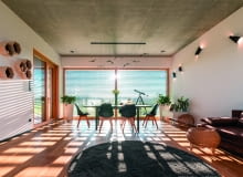 Ciepłe okna to jednocześnie okna dźwiękoszczelne i antywłamaniowe. Za wszystkie te cechy odpowiada bowiem w dużej mierze szczelność stolarki. Ciepłe okna to jednocześnie okna dźwiękoszczelne i antywłamaniowe. Za wszystkie te cechy odpowiada bowiem w dużej mierze szczelność stolarki.