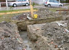 Tak wyglądał grunt na działce w Starej Miłosnej - piaski gliniaste oraz śmieci Tak wyglądał grunt na działce w Starej Miłosnej - piaski gliniaste oraz śmieci