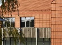 Szkoła Podstawowa im. Jana Pawła II w Psarach. Proj. Krzysztof Mroziuk i Karol Pietrucha, Mroziuk Architektura