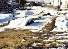 Zrobienie wykopu i pozostawienie go na zimę nie przyspieszy prac - wiosną trzeba będzie usunąć z dna naruszone przez mróz warstwy gruntu i wymienić je na chudy beton fot. Wiesław Rudolf