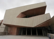 Budowa sali koncertowej na toruńskich Jordankach 21.09.2015 Torun . Budowa sali koncertowej na Jordankach . Fot. Mikolaj Kuras / Agencja Gazeta DLOTO strony lokalne GW - Toruń ZDJĘCIE DO WKŁADKI: DLOTO strony lokalne GW - Toruń