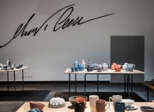 Relacja z wystawy ,,Marek Cecuła. Współczesna Porcelana 1970 – 2021” Relacja z wystawy ,,Marek Cecuła. Współczesna Porcelana 1970 – 2021”