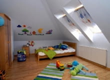 Pokój dla dziecka musi być przede wszystkim przestronny i dobrze doświetlony pokój dla dzieci, pokój na poddaszu, poddasze