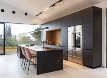 wysoka zabudowa w kuchni