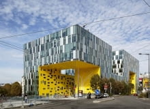 Budynek biurowy w Saint-Etienne Budynek biurowy w Saint-Etienne