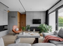 Proces doboru barw zaczyna się od zrozumienia funkcji pomieszczenia, jakości światła oraz określenia efektu, jaki chcemy osiągnąć.