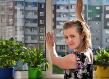 LATEM uchylenie okna to konieczność, bo przy szybie powietrze może nagrzewać się do ponad 40°C. LATEM uchylenie okna to konieczność, bo przy szybie powietrze może nagrzewać się do ponad 40°C.