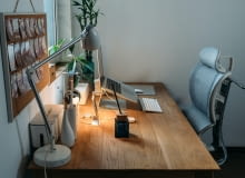 Jakie wybrać meble do domowego biura?