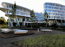 03.07.2013 Warszawa . Kompleks biurowo hotelowy Business Garden polozony na rogu ul. 1 Sierpnia i Zwirki i Wigury . Fot. Jacek Marczewski / Agencja Gazeta SLOWA KLUCZOWE: architektura budynek biura /FR/