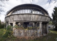 Dom jednorodzinny Grzybek we Wroclawiu. Proj. Witold Lipinski, 1968-75