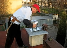 Odpowiedni ciąg w kanałach wentylacyjnych zapewniają specjalne nasady obrotowe wyposażone w silniki elektryczne - nasady hybrydowe nasady kominowe, nasady hybrydowe, wentylacja hybrydowa, komin