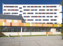 Dom Studencki z usługami sportu przy ul. Rokietnickiej w Poznaniu autorzy: FRONT ARCHITECTS Paweł Kobryński, Wojciech Krawczuk, Marcin Sakson z zespołem Dom Studencki z usługami sportu przy ul. Rokietnickiej w Poznaniu autorzy: FRONT ARCHITECTS Paweł Kobryński, Wojciech Krawczuk, Marcin Sakson z zespołem autorzy: FRONT ARCHITECTS Paweł Kobryński, Wojciech Krawczuk, Marcin Sakson z zespołem