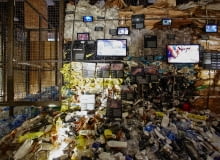 Let's talk about garbage. Projekt Hugona Kowalskiego i Marcina Szczeliny na Biennale Architektury w Wenecji WLOCHY WENECJA ARCHITECTURE BIENNALE 2016 LETS TALK ABOUT GARBAGE PROJEKT HUGON KOWALSKI I MARCIN SZCZELINA