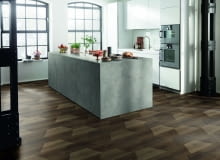 Podłogi laminowane to ciekawa alternatywa dla drewna, są mniej wymagające w pielęgnacji, a najnowsze technologie sprawiły, że do złudzenia przypominają naturalny materiał. W zależności od modelu można je dowolnie układać lub kupić produkt z gotowym wzorem. Podłogi laminowane to ciekawa alternatywa dla drewna, są mniej wymagające w pielęgnacji, a najnowsze technologie sprawiły, że do złudzenia przypominają naturalny materiał. W zależności od modelu można je dowolnie układać lub kupić produkt z gotowym wzorem.