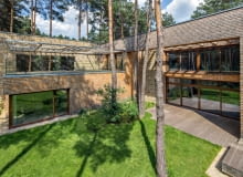 Zgodnie z zamysłem twórców, willa w Izabelinie to nie oderwane od kontekstu ćwiczenie na nowoczesność, ale forma architektoniczna silnie biorąca pod uwagę tradycję polskiego budownictwa i lokalne uwarunkowania domy jednorodzinne, domy realizacje, domy zdjęcia