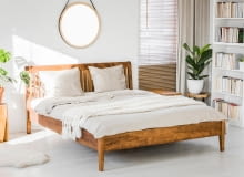 Dlaczego warto wybrać drewniane łóżko? łóżka drewniane