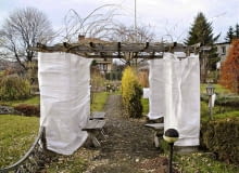 Wiele ogrodowych roślin wymaga okrycia na zimę. Warto zadbac o estetykę. Jasienny i zimowy ogód moga mieć swój urok ONE TIME USE ONLY DO JEDNORAZOWEGO UZYCIA