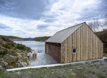 Malowniczy krajobraz otoczenia. architektura światowa, przystań rybacka, Norwegia, rewitalizacja, przebudowa, drewno