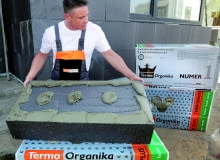 Izolacja z płyt o niskiej wartości współczynnika λ pozwala uzyskać mniejszą grubość warstwy niż przy zastosowaniu płyt z wyższą λ Izolacja z płyt o niskiej wartości współczynnika λ pozwala uzyskać mniejszą grubość warstwy niż przy zastosowaniu płyt z wyższą λ