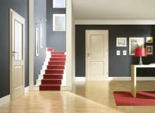 Drzwi wewnętrzne nie tylko dzielą przestrzeń i zapewniają intymność w pomieszczeniach, ale też są istotnym elementem wykończenia wnętrz. drzwi wewnętrzne