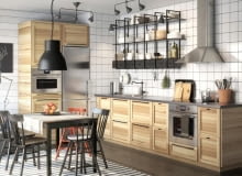 Ściana nad lodówką