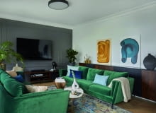 Spójne, ciekawe wnętrze przyciąga uwagę między innymi dobraną kolorystyką. W miarę spokojne barwy, ale jednocześnie dość żywe, pozbawione nudy, tworzą harmonijną, przyjemną do mieszkania przestrzeń. Spójne, ciekawe wnętrze przyciąga uwagę między innymi dobraną kolorystyką. W miarę spokojne barwy, ale jednocześnie dość żywe, pozbawione nudy, tworzą harmonijną, przyjemną do mieszkania przestrzeń.