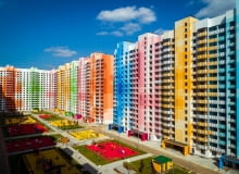 Metamorfoza osiedla z wielkiej płyty na osiedlu Dmitrowskaja Szosa w Moskwie. Metamorfoza osiedla z wielkiej płyty na osiedlu Dmitrovskoe Shosse w Moskwie.