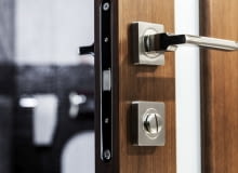 Drzwi drewniane Własność Presland, nie do użytku