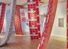 Wystawa o Alicji Wyszogrodzkiej w Muzeum Miasta Gdyni nagrodzona Dobrym Wzorem 2025 Wystawa o Alicji Wyszogrodzkiej w Muzeum Miasta Gdyni nagrodzona Dobrym Wzorem 2025