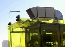 Jeden z wentylatorów nad windą przy skrzyżowaniu Marszałkowskiej i Świętokrzyskiej 27.10.2014 Warszawa , skrzyzowanie ul. Swietokrzyska i ul. Marszalkowska . Wentylator na szybie windowym II linii metra . Fot. Kuba Atys / Agencja Gazeta SLOWA KLUCZOWE: metro II linia niepelnosprawni metro swietokrzyska