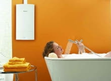 Kotły kondensacyjne nie pobierają powietrza z pomieszczenia, w którym są zamontowane. Znika więc problem wychłodzenia pomieszczenia. kotły kondensacyje