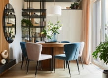 Moc kolorów, faktur i kształtów - aranżacja domu wg Hanna Pietras Architects