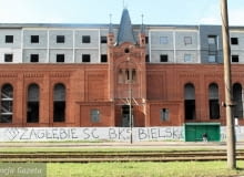 Na nadbudówce widać wzorzec elewacji hotelu Mercure, który będzie "wciśnięty" do starej części XIX-wiecznego kompleksu Na nadbudówce widać wzorzec elewacji hotelu Mercure, który będzie "wciśnięty" do starej części XIX-wiecznego kompleksu