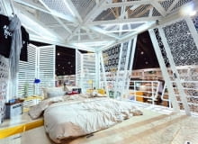 Projektanci chcieli połączyć dwie potrzeby człowieka: potrzebę konsumpcji i posiadania własnego domu. dom, billboard