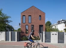 Mikrokamienica w Krakowie. Proj. BXB studio Bogusław Barnaś Mikrokamienica w Krakowie. Proj. BXB studio Bogusław Barnaś