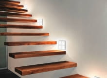 OŚWIETLENIE. Oprawa QOD, moc 13 W, 155 x 155, wys. 11 mm Osram, cena: 499 zł (cena sugerowana przez producenta) OŚWIETLENIE. Oprawa QOD, moc 13 W, 155 x 155, wys. 11 mm Osram, cena: 499 zł (cena sugerowana przez producenta)