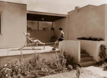 Budynek zaprojektowany przez Heinricha Lauterbacha w 1929 r. - Wystawa mieszkaniowa WUWA nr 35, budynek istnieje do dziś. Budynek zaprojektowany przez Heinricha Lauterbacha