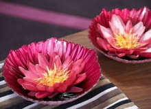 Kolory. W małych ilościach magenta, czyli czerwień z domieszką błękitu, a na większych powierzchniach - czerń, brąz, beż. 30.05.2008