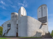 Kaplica Notre Dame du Haut w Ronchamp. Proj. Le Corbusier Kaplica Notre Dame du Haut w Ronchamp. Proj. Le Corbusier