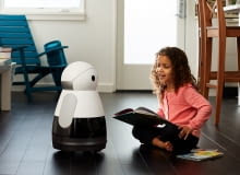 Robot Kuri Powstał nowy robot domowy z własną mimiką. Kompan idealny
