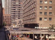 Pasaż Śródmiejski ?Pasa na cianie WschodniejWarszawa, 1975autor: Jaboski8BIM%1}|WICC_PROFILE"APP