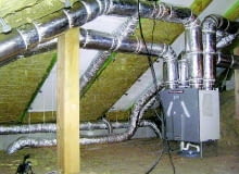 Najczęstszym miejscem montażu centrali wentylacyjnej jest jednak ocieplone, nieużytkowe poddasze. wentylacja mechaniczna, rekuperacja