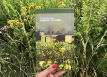 Książka 'Nowohucka telenowela' Renaty Redłowskiej [BRYŁA CZYTA]