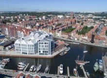 Hotel Holiday Inn w Gdańsku na Wyspie Spichrzów. Proj. wnętrz: własny dział projektowania UBM Development i Studio Aisslinger. RKW Architektur+