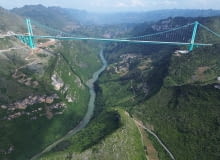 Most Huajiang Grand Canyon - najwyższy most na świecie