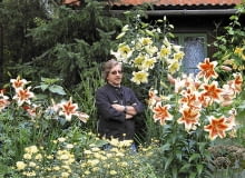 ONE TIME USE ONLY DO JEDNOKROTNEJ PUBLIKACJI OGROD PRYWATNY PANSTWA ANNY I TOMASZA MIGDALSKICH ROSLINY KWIATY LILIE Z GRUPY ORIENPETS NZ TOMEK MIGDALSKI FOT. ANNA MIGDALSKA PUBLIKACJA KWIETNIK NR 10 (166) - 10 2008 SLOWA KLUCZOWE: OGRODY KWIATY ROSLINY ZDJĘCIE DO WKŁADKI: PUBLIKACJA KWIETNIK NR 10 (166) - CZASOPISMA